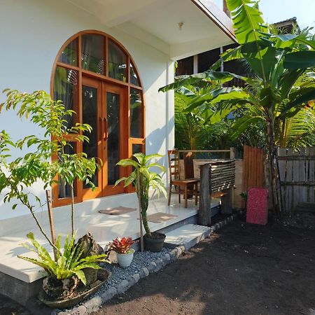 Friend House Stay & Surf Airsatang Экстерьер фото