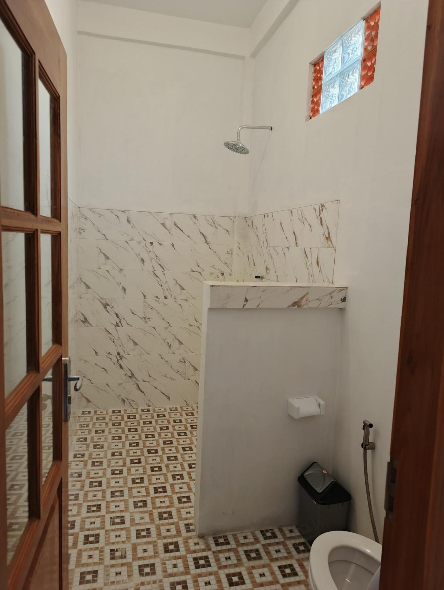 Friend House Stay & Surf Airsatang Экстерьер фото
