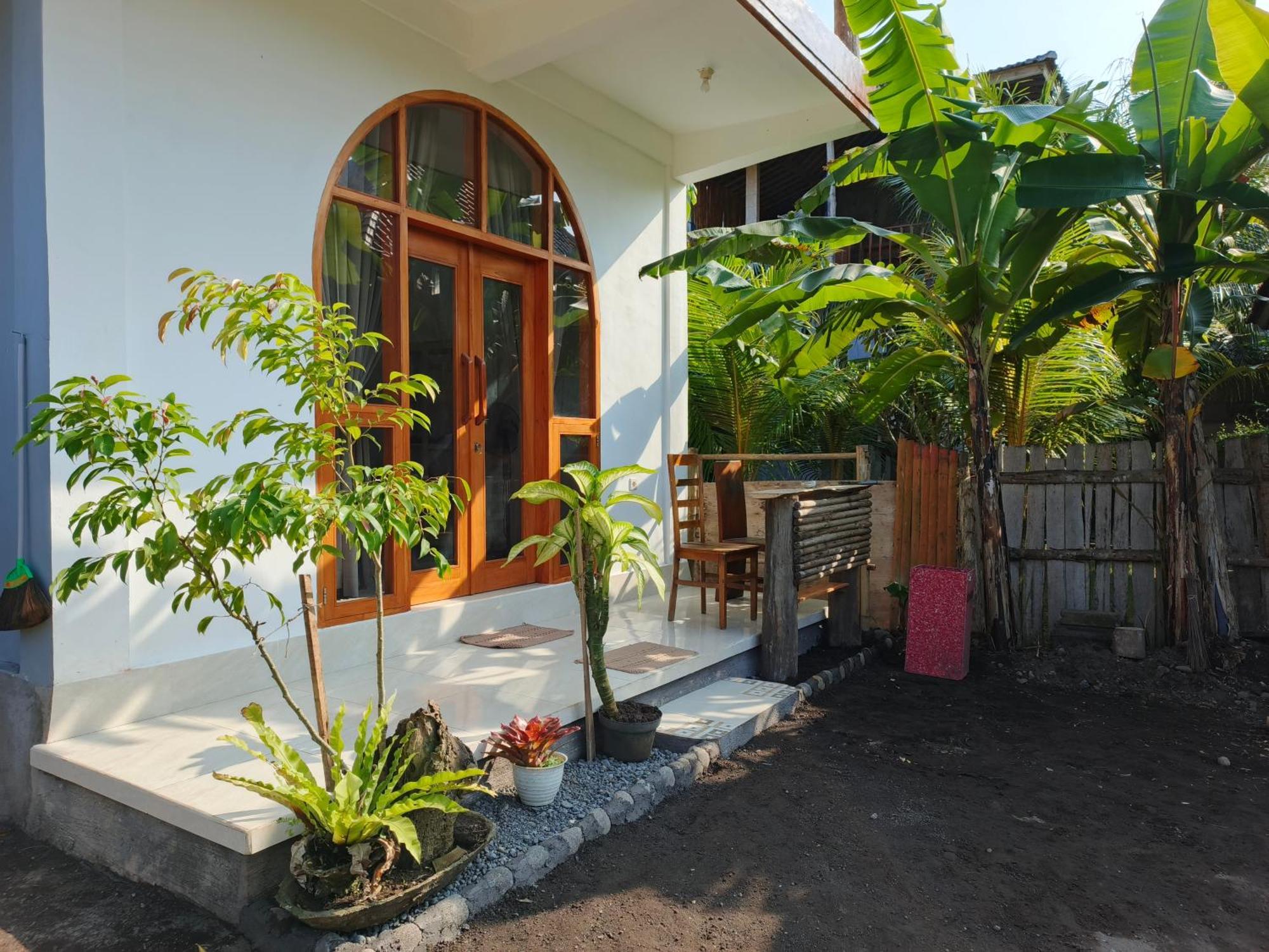 Friend House Stay & Surf Airsatang Экстерьер фото