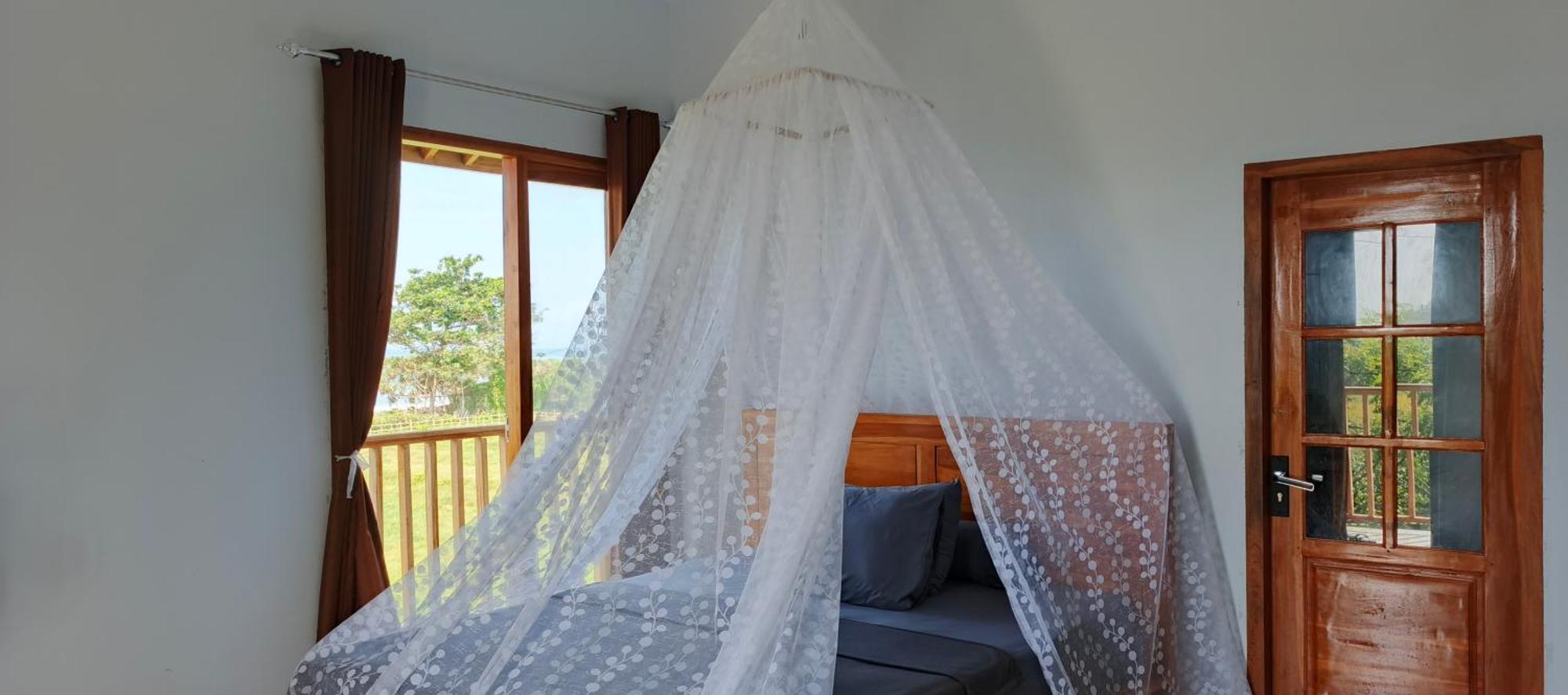 Friend House Stay & Surf Airsatang Экстерьер фото