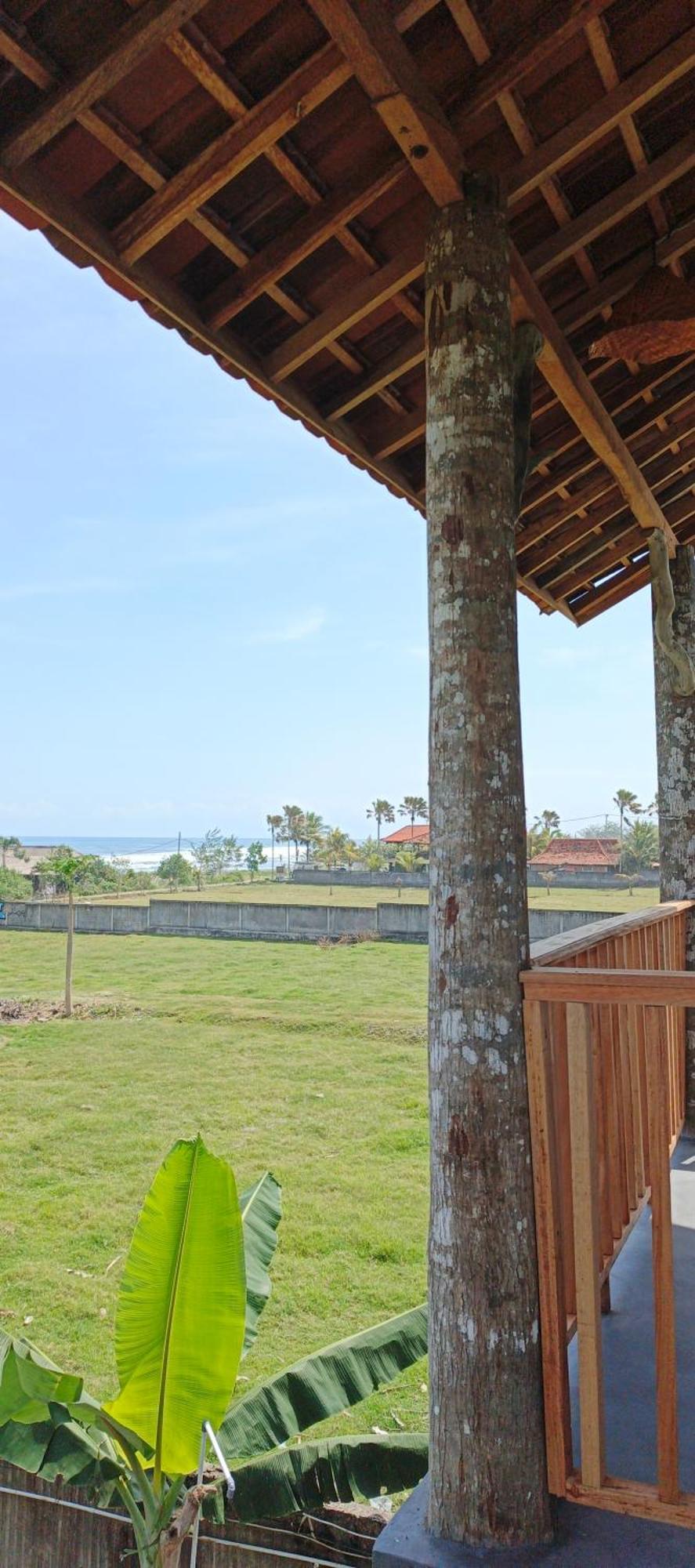 Friend House Stay & Surf Airsatang Экстерьер фото