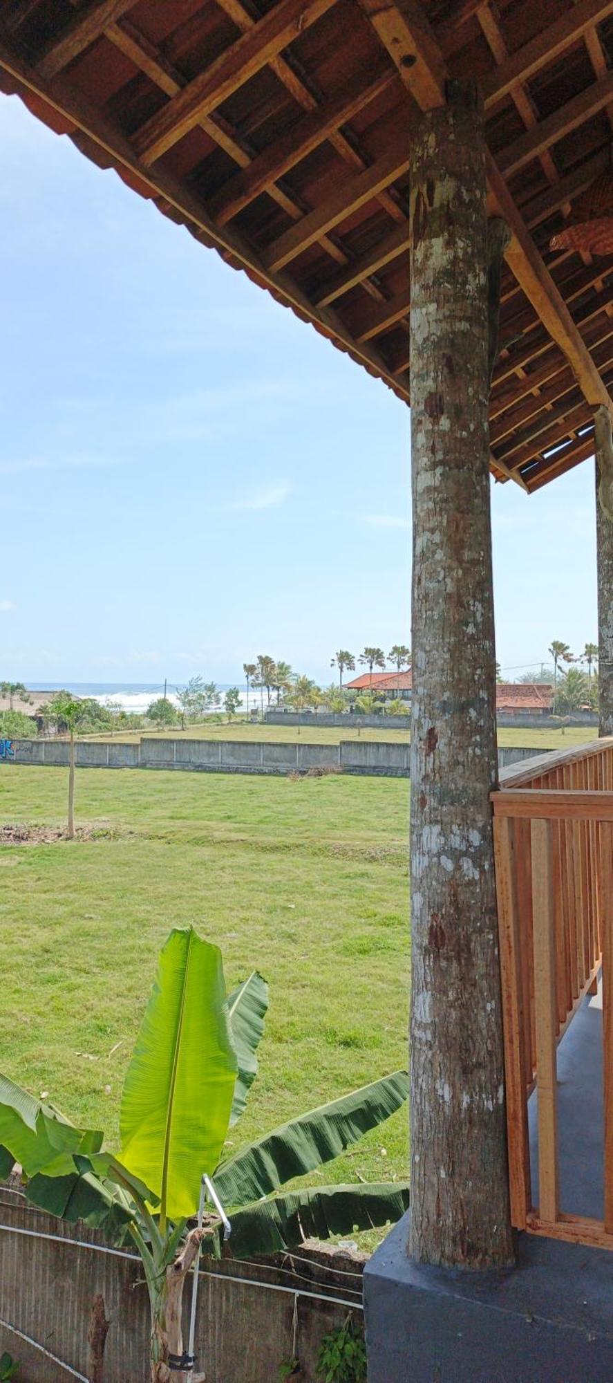 Friend House Stay & Surf Airsatang Экстерьер фото