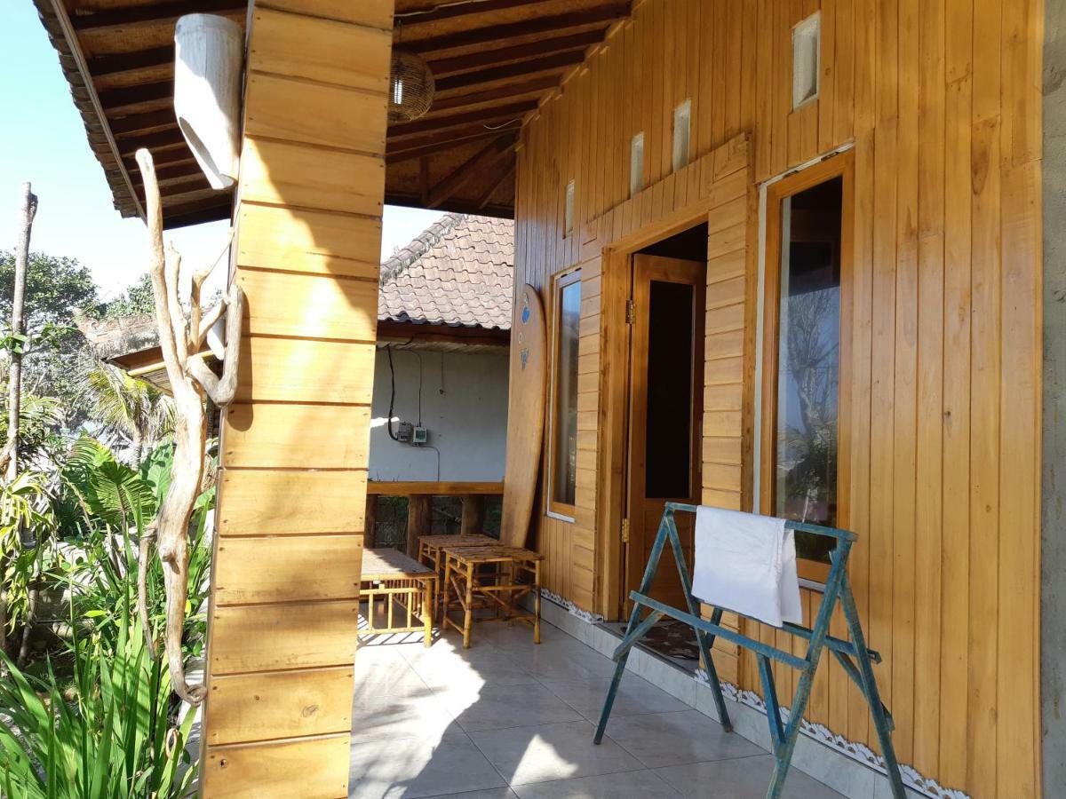 Friend House Stay & Surf Airsatang Экстерьер фото